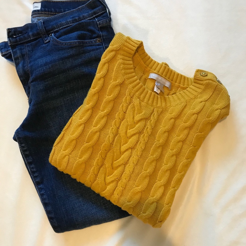 🍁Banana Republic crew neck blouse size M 🍁